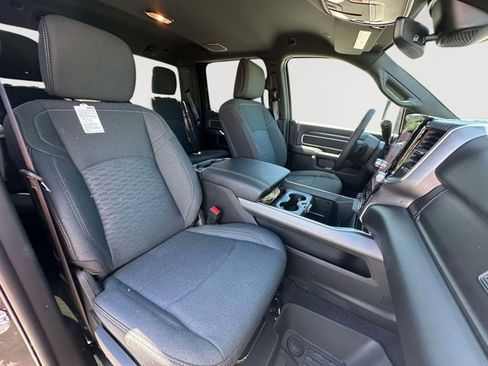 New 2026 RAM 3500 Big Horn AWD/4WD image 22