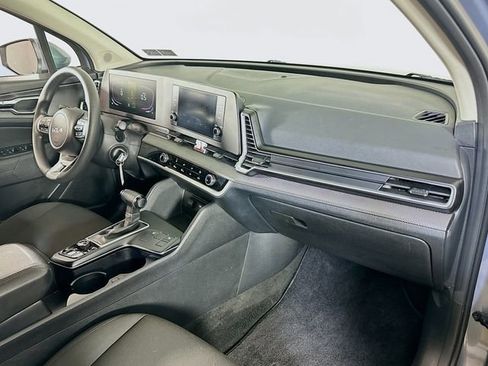 Used 2025 Kia Sportage LX image 22