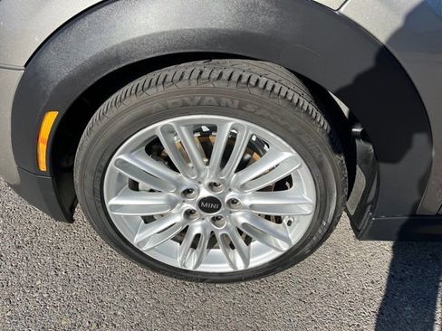 Used 2019 MINI Cooper S w/ Premium Package FWD image 22
