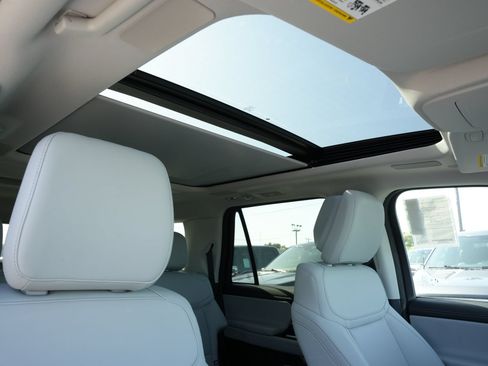 New 2027 Ford Expedition Max Platinum AWD/4WD image 25