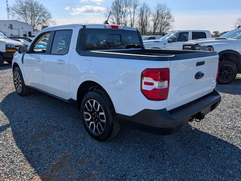 Used 2024 Ford Maverick Lariat image 3