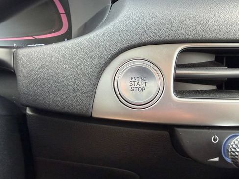 Used 2025 Hyundai Palisade SEL FWD image 6