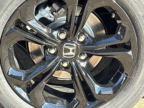 New 2025 Honda Accord SE image 6