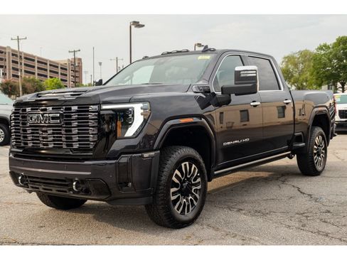New 2026 GMC Sierra 2500 Denali Ultimate AWD/4WD image 4