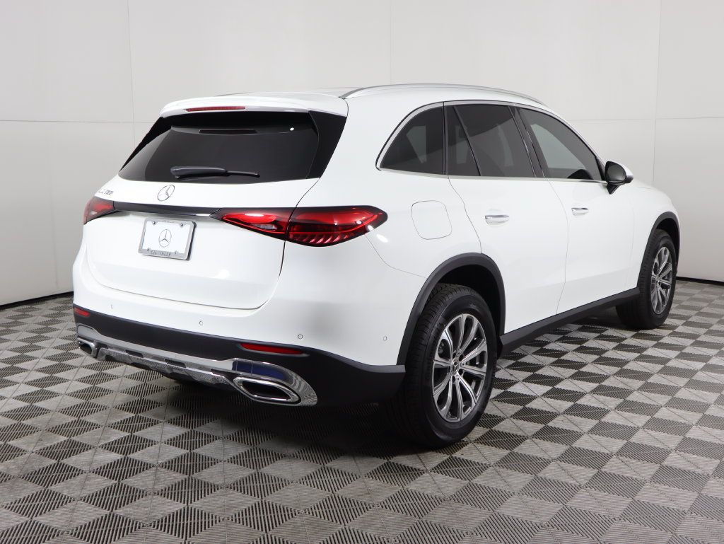 Certified 2026 Mercedes-Benz GLC 300 image 5