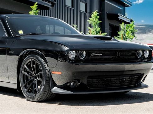 Used 2018 Dodge Challenger T/A RWD image 9