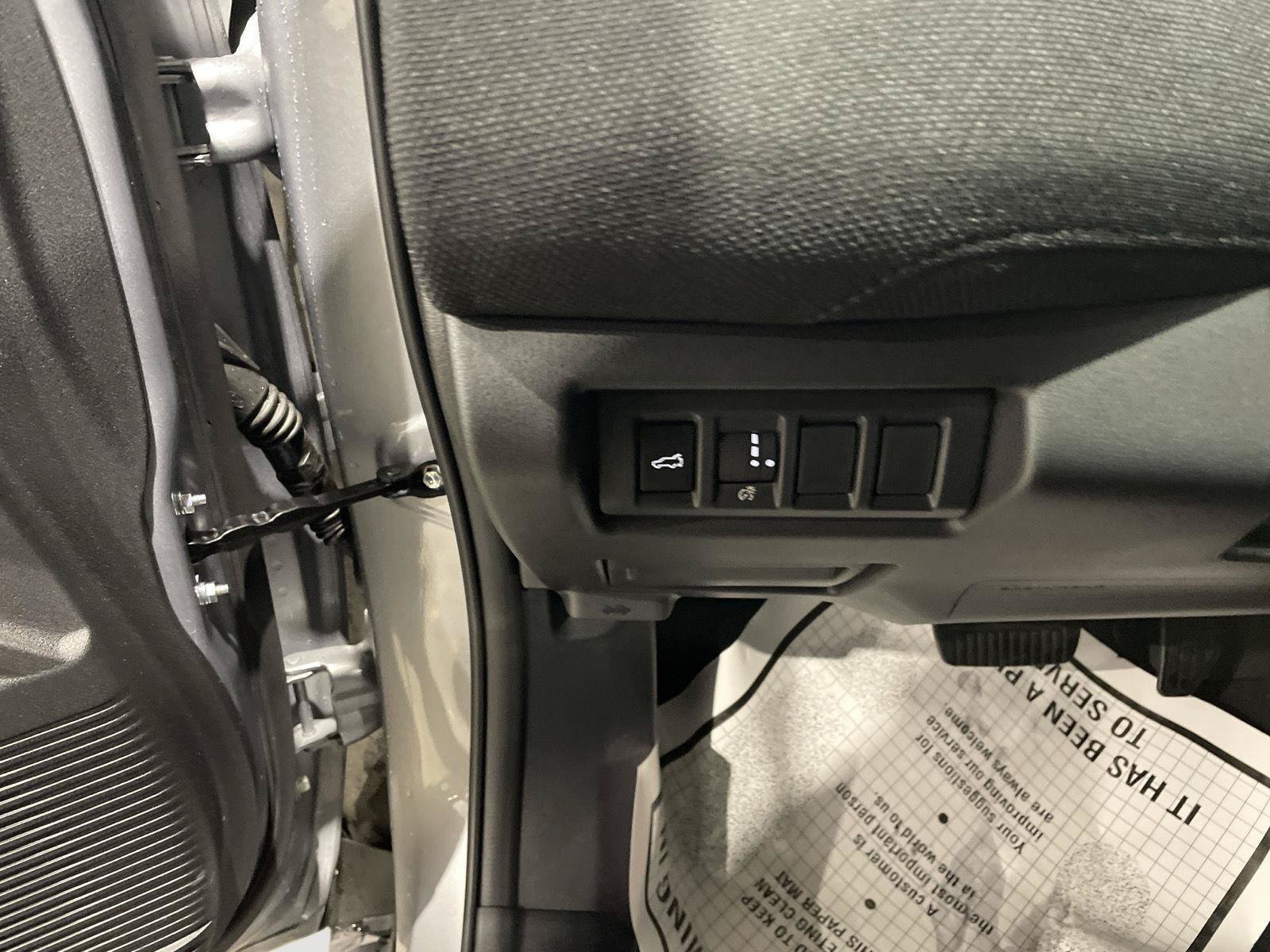 New 2026 Subaru Outback Limited AWD/4WD image 13
