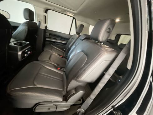 Used 2018 Ford Expedition Platinum AWD/4WD image 23