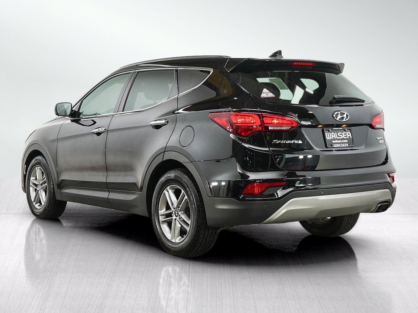 Used 2017 Hyundai Santa Fe Sport w/ 2.4L Tech Package 04 AWD/4WD image 3
