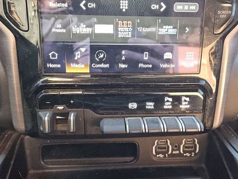 Used 2022 RAM 2500 Limited image 10