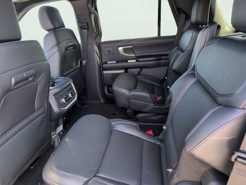 New 2025 Ford Expedition Platinum w/ Stealth Performance Package image 24