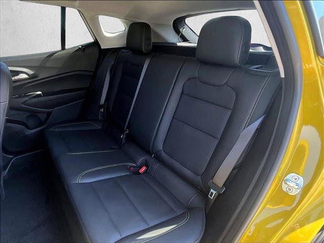 Used 2024 Chevrolet Trax ACTIV w/ Sunroof Package FWD image 25