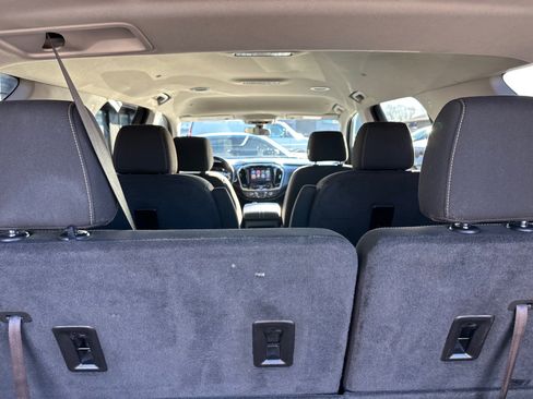 Used 2019 Chevrolet Traverse LT w/ LPO, Floor Liner Package image 12