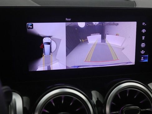 Certified 2022 Mercedes-Benz GLB 250 image 16