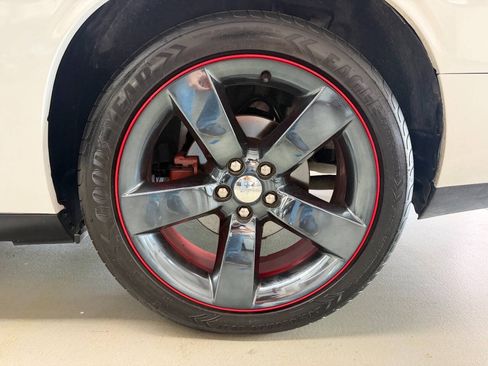 Used 2012 Dodge Challenger SXT RWD image 23