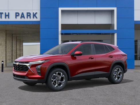 New 2026 Chevrolet Trax LT w/ LT Convenience Package FWD image 2