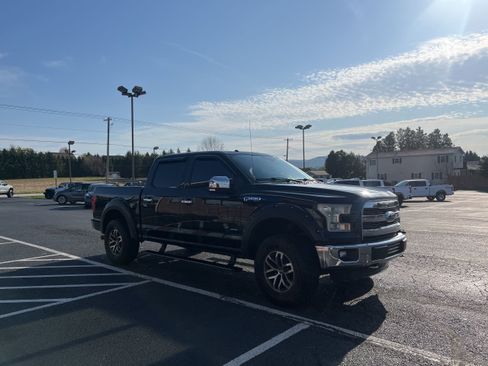 Used 2016 Ford F150 Lariat w/ Equipment Group 502A Luxury image 8