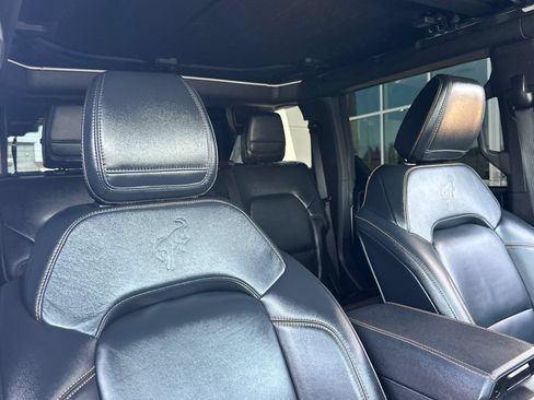 Used 2024 Ford Bronco Badlands AWD/4WD image 16