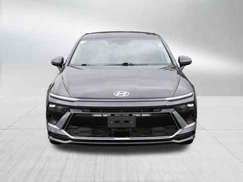 Used 2024 Hyundai Sonata SEL w/ Convenience Package FWD image 2