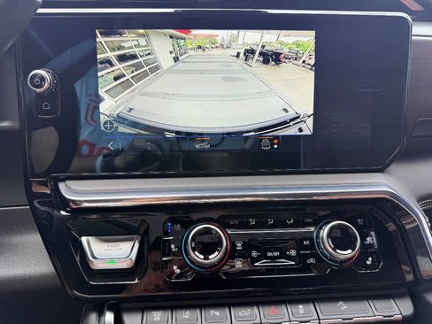 Used 2024 GMC Sierra 2500 Denali Ultimate w/ Max Trailering Package AWD/4WD image 32