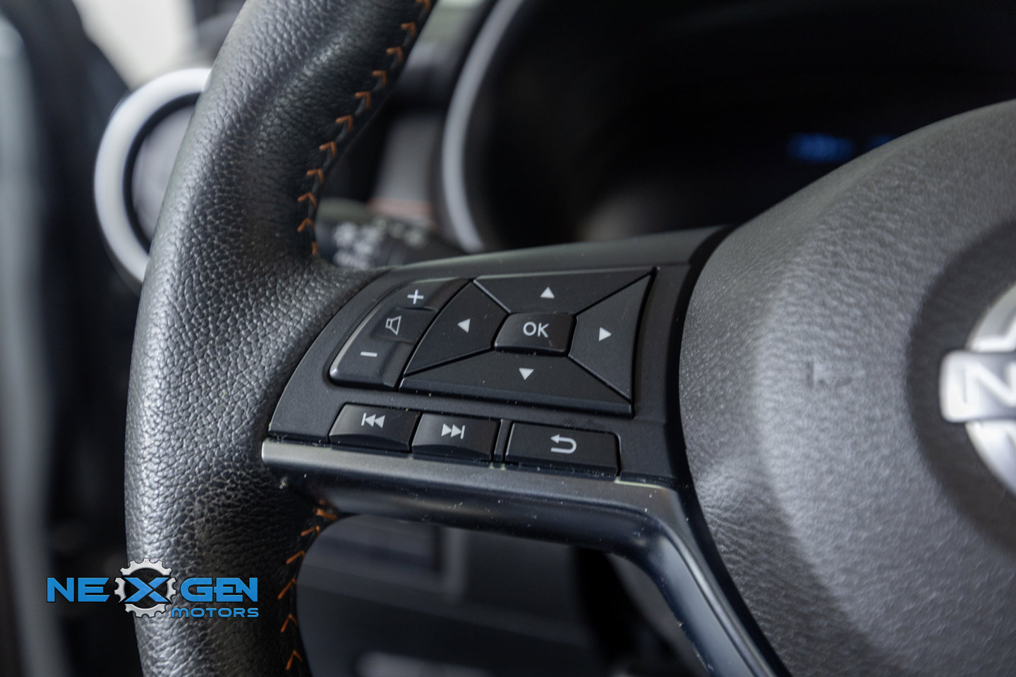 Used 2024 Nissan Kicks SR w/ SR Premium Package FWD image 15