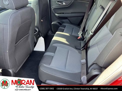 Certified 2024 Chevrolet Blazer LT w/ Convenience Package image 13