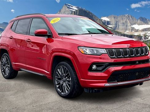 Used 2023 Jeep Compass Limited image 11