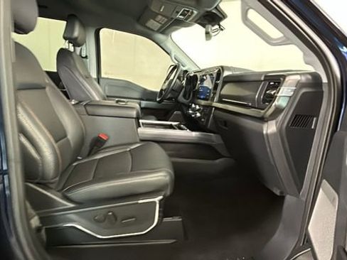 Used 2024 Ford F250 Lariat w/ Sport Appearance Package AWD/4WD image 30