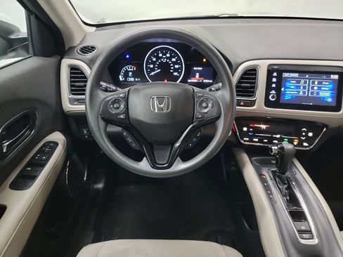 Certified 2022 Honda HR-V EX image 16