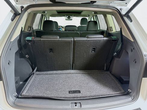 New 2026 Volkswagen Atlas SE image 25