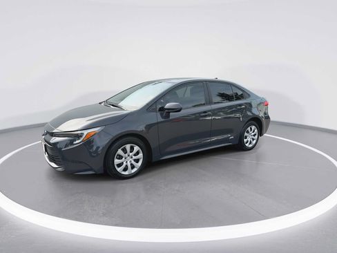 Certified 2025 Toyota Corolla LE w/ Carpet Mat Package (TMS) AWD/4WD image 4