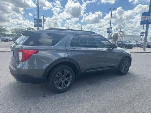 Used 2023 Ford Explorer XLT w/ Equipment Group 202A image 6