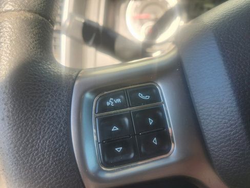 Used 2022 RAM 1500 Classic SLT image 14