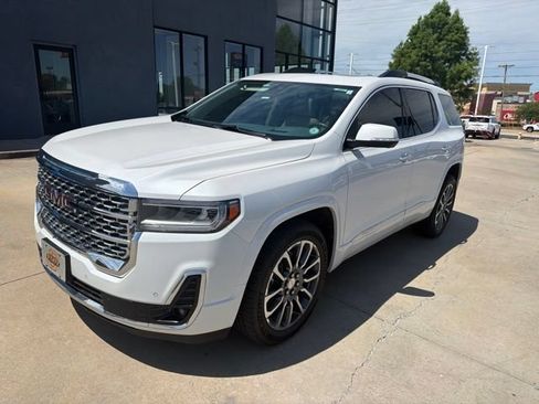 Used 2021 GMC Acadia Denali w/ Denali Ultimate Package AWD/4WD image 1
