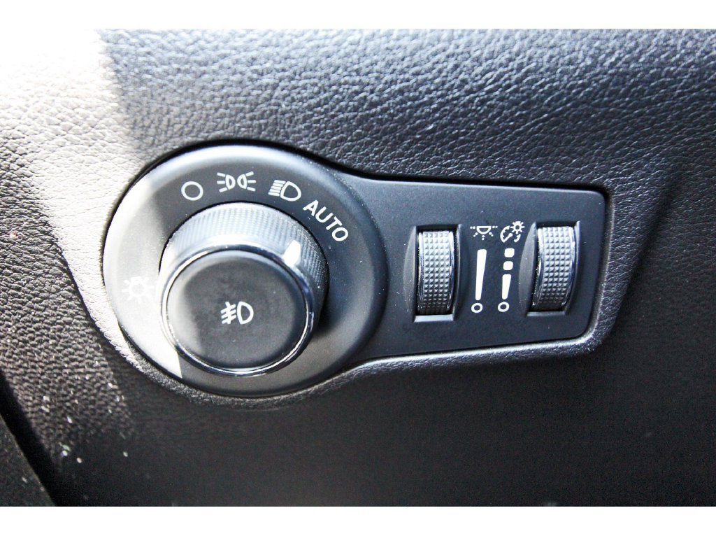 Used 2022 Jeep Compass High Altitude AWD/4WD image 23