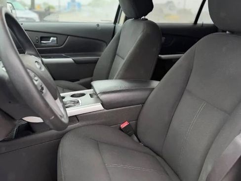 Used 2013 Ford Edge SE FWD image 11