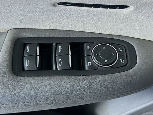 Used 2024 Cadillac XT5 Premium Luxury FWD image 18