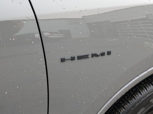 Used 2024 Dodge Durango R/T image 9