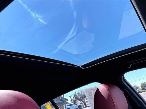 Used 2018 Kia Stinger GT2 image 22