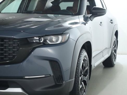 Certified 2025 MAZDA CX-50 Meridian Edition w/ Apex Package AWD/4WD image 4