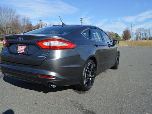 Used 2016 Ford Fusion SE w/ Equipment Group 202A image 57