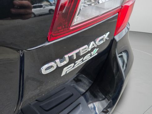 Used 2017 Subaru Outback 2.5i Premium AWD/4WD image 33