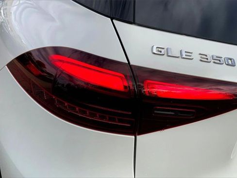Used 2025 Mercedes-Benz GLE 350 4MATIC image 25