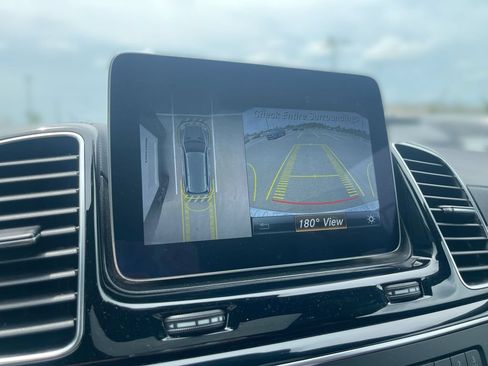 Used 2018 Mercedes-Benz GLS 550 4MATIC image 30