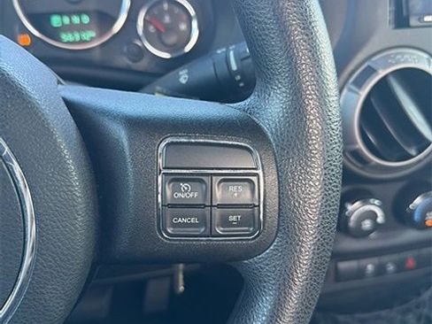 Used 2016 Jeep Wrangler Sport image 8