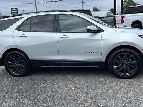Used 2022 Chevrolet Equinox RS w/ RS Leather Package image 4