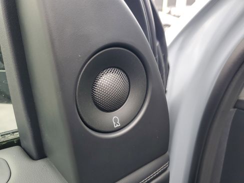 New 2025 Lincoln Navigator Reserve w/ Jet Appearance Package image 9