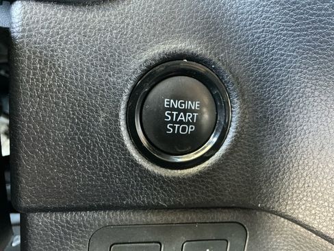 Certified 2025 Toyota Tundra SR5 AWD/4WD image 30