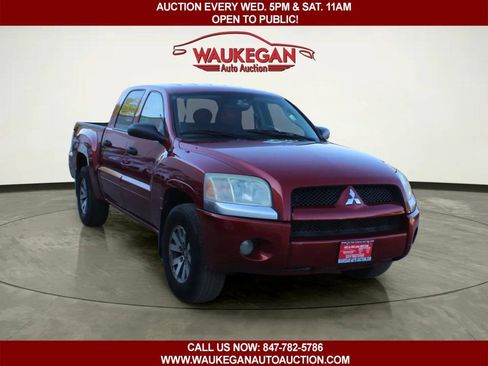 Used 2008 Mitsubishi Raider LS AWD/4WD image 3