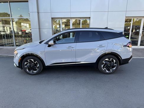 Used 2023 Kia Sportage SX FWD image 2